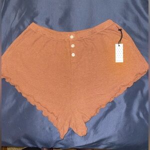 *NWT Forever 21 Ribbed Elastic Waist Lettuce Hem Buttoned Pajama Shorts